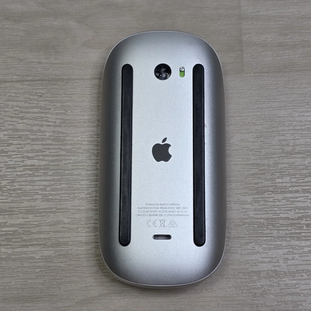 Apple A1657 Bluetooth Wireless Rechargeable Magic Mouse 2 White